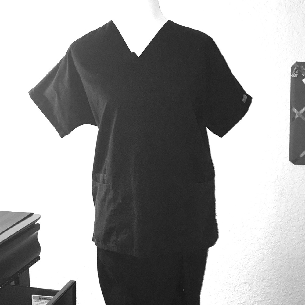 Cherokee black scrub top